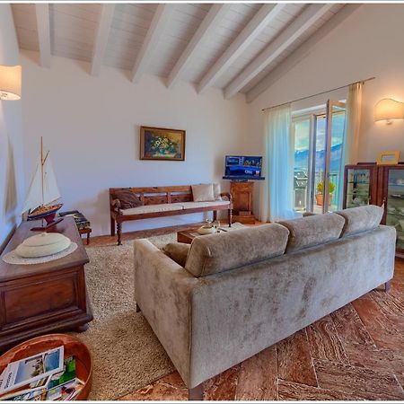 Villa Aquarius - Larihome A08 Vercana Luaran gambar